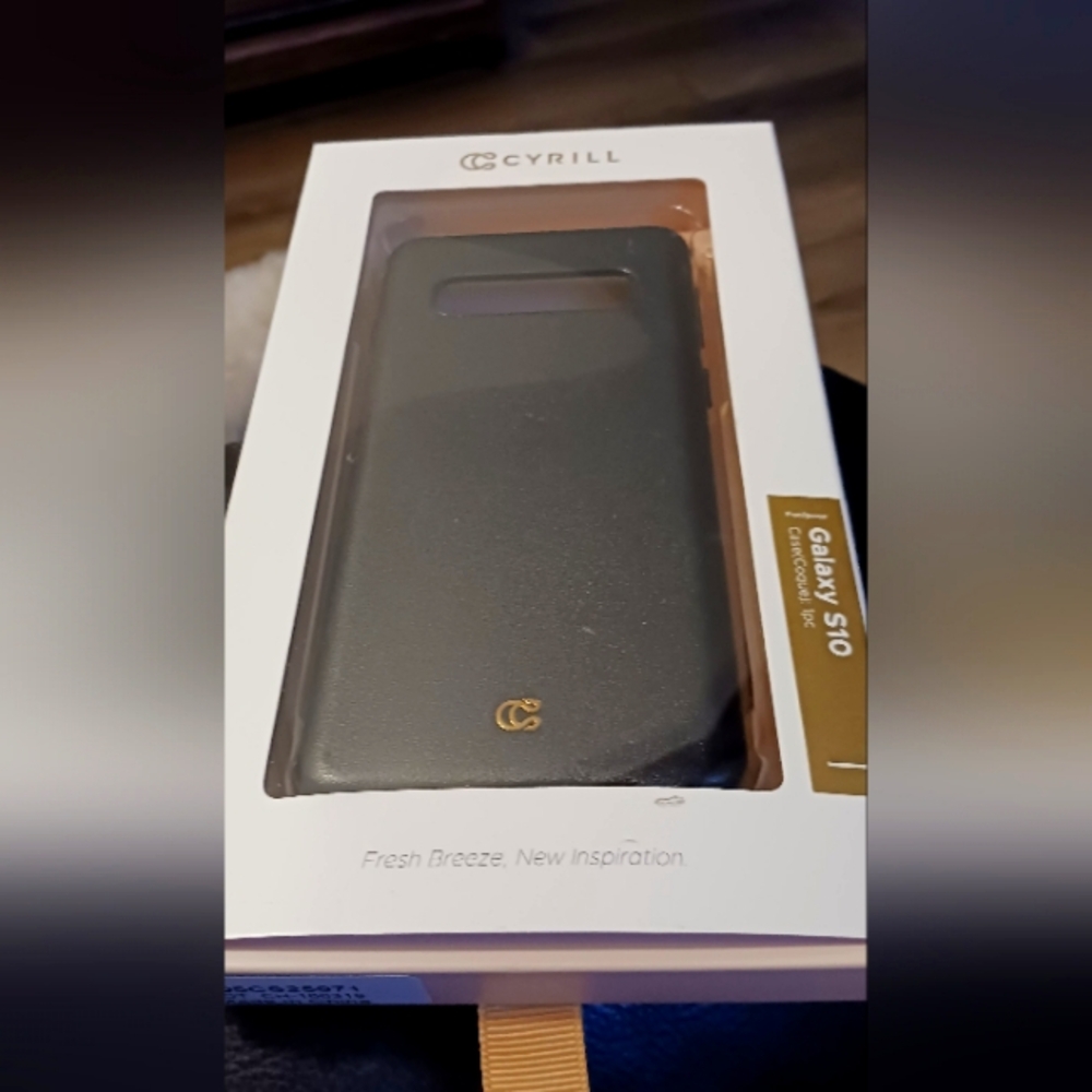 Cyrill S10 Quality Leather Case (Black)